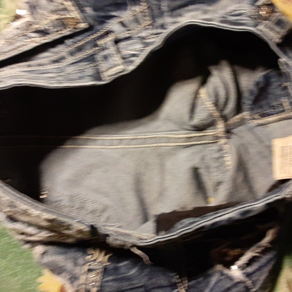 Miss Me Embellished silver shorts size 28 - Picture 10 of 10